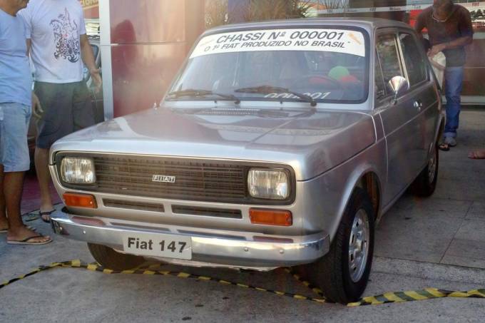 Fiat-147-000001-primeiro-1976-15