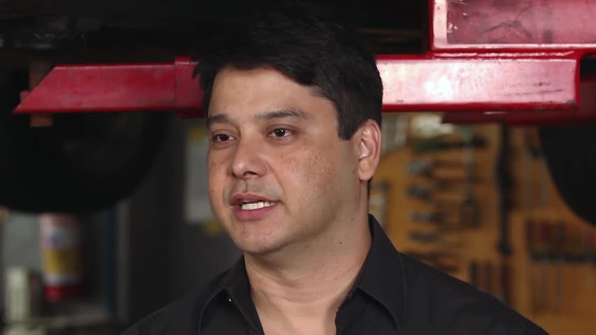 #28: Esterçar o volante com o carro desligado é prejudicial?