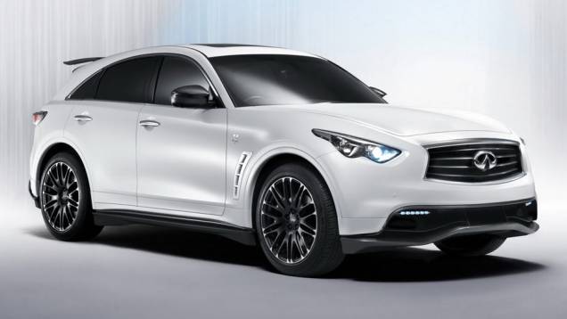 Infiniti FX50 Sebastian Vettel: apenas 50 unidades foram produzidas pela marca que patrocina a Red Bull na F-1, sendo que uma delas está nas mãos do próprio alemão Infiniti FX50 Sebastian Vettel: apenas 50 unidades foram produzidas pela marca que patrocina a Red Bull na F-1, sendo que uma delas está nas mãos do próprio alemão