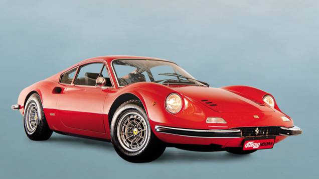 Ferrari Dino: fabricado de 1968 a 1972, o esportivo prestava tributo ao filho de Enzo, que morreu aos 24 anos de distrofia muscular Ferrari Dino: fabricado de 1968 a 1972, o esportivo prestava tributo ao filho de Enzo, que morreu aos 24 anos de distrofia muscular