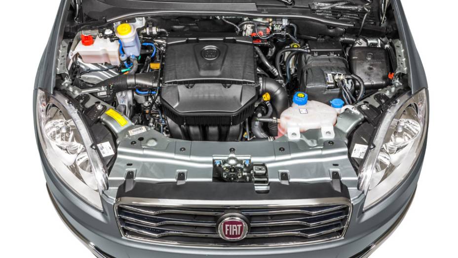 O motor 1.8 16V e.torQ &eacute; a &uacute;nica op&ccedil;&atilde;o | <a href="https://preprod.quatrorodas.abril.com.br/noticias/fabricantes/reestilizado-linea-chega-r-55-850-778473.shtml" rel="migration">Leia mais</a> | <a href="https://preprod.quatrorodas.abril.com.br/carros/impressoes/fiat-linea-essence-2015-77758" rel="migration"></a>