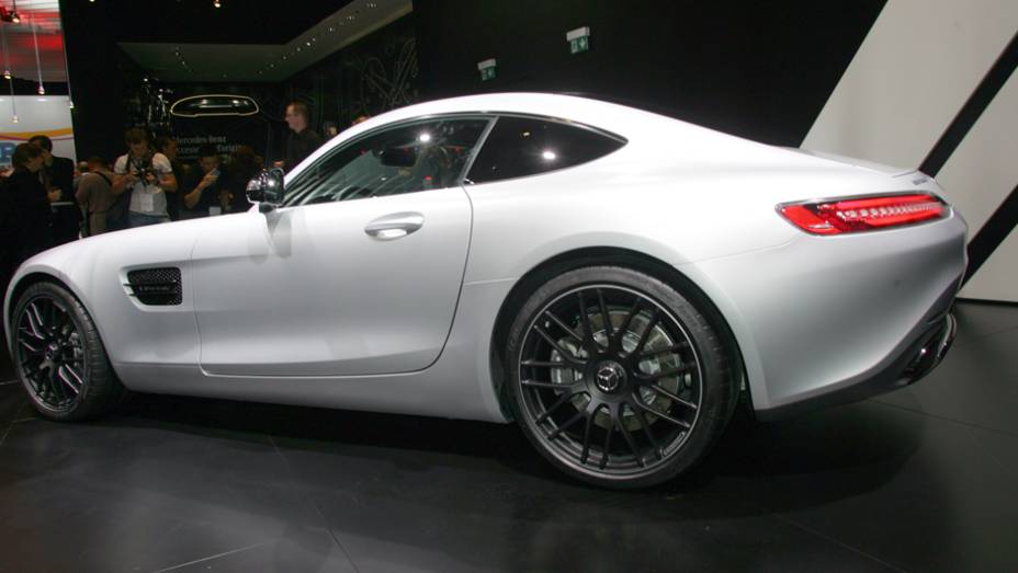 Mercedes AMG GT | <a href="https://preprod.quatrorodas.abril.com.br/noticias/saloes/paris-2014/mercedes-benz-revela-amg-gt-799359.shtml" rel="migration">Leia mais</a> | <a href="https://preprod.quatrorodas.abril.com.br/galerias/saloes/paris/2014/direto-salao-paris-parte-2-803962.shtml" rel="migration">Ve</a>