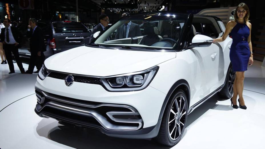 Conceito SsangYong XIV-Air | <a href="https://preprod.quatrorodas.abril.com.br/noticias/saloes/paris-2014/ssangyong-lanca-suv-salao-paris-799528.shtml" rel="migration">Leia mais</a>