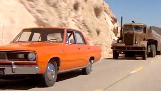 Encurralado (1971) - Primeiro longa profissional de Steven Spielberg, exibe o motorista de um Plymouth Valiant 1971 fugindo de um velho e sombrio caminhão Peterbilt 281 por estradas quase sempre desertas. <a href="%20https://preprod.quatrorodas.abril.com.br/blogs/pl" rel="migration"></a> Encurralado (1971) - Primeiro longa profissional de Steven Spielberg, exibe o motorista de um Plymouth Valiant 1971 fugindo de um velho e sombrio caminhão Peterbilt 281 por estradas quase sempre desertas. <a href="%20https://preprod.quatrorodas.abril.com.br/blogs/pl" rel="migration"></a>