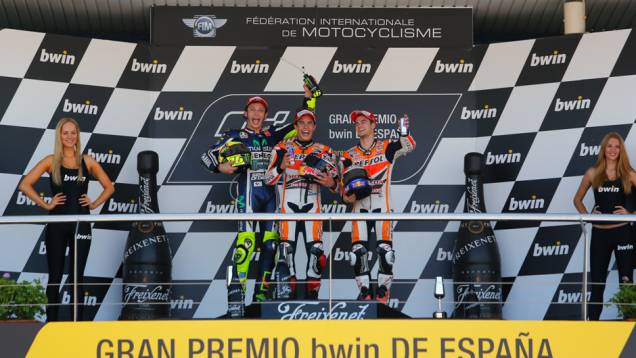 Márquez vence a quarta no ano, com Valentino Rossi e Dani Pedrosa, em segundo e terceiro respectivamente. | <a href="https://preprod.quatrorodas.abril.com.br/moto/noticias/quatro-vezes-marquez-781513.shtml" rel="migration">Leia mais</a> Márquez vence a quarta no ano, com Valentino Rossi e Dani Pedrosa, em segundo e terceiro respectivamente. | <a href="https://preprod.quatrorodas.abril.com.br/moto/noticias/quatro-vezes-marquez-781513.shtml" rel="migration">Leia mais</a>