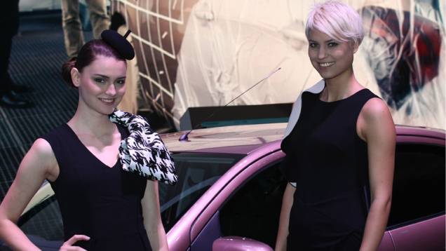 Veja as belas Garotas do <a href="https://preprod.quatrorodas.abril.com.br/noticias/saloes/genebra-2014/" rel="migration">Salão de Genebra 2014</a> Veja as belas Garotas do <a href="https://preprod.quatrorodas.abril.com.br/noticias/saloes/genebra-2014/" rel="migration">Salão de Genebra 2014</a>
