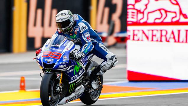 Pedrosa larga em quarto. E terá que trabalhar muito se quiser ser vice-campeão. | <a href="https://preprod.quatrorodas.abril.com.br/moto/noticias/motogp-rossi-pole-ultima-corrida-ano-810756.shtml" rel="migration">Leia mais</a> Pedrosa larga em quarto. E terá que trabalhar muito se quiser ser vice-campeão. | <a href="https://preprod.quatrorodas.abril.com.br/moto/noticias/motogp-rossi-pole-ultima-corrida-ano-810756.shtml" rel="migration">Leia mais</a>