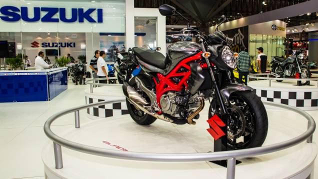 Suzuki Gladius Suzuki Gladius