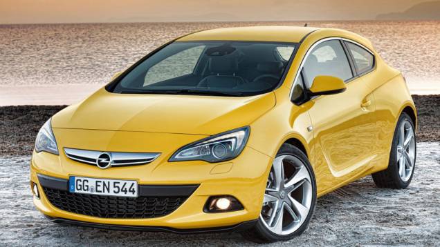 Versão baseada no Astra europeu terá quatro opções de motorização Versão baseada no Astra europeu terá quatro opções de motorização