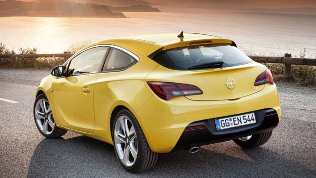 Versão baseada no Astra europeu terá quatro opções de motorização Versão baseada no Astra europeu terá quatro opções de motorização