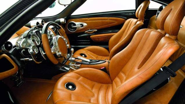 O Huayra é o novo superesportivo da marca de Horacio Pagani O Huayra é o novo superesportivo da marca de Horacio Pagani