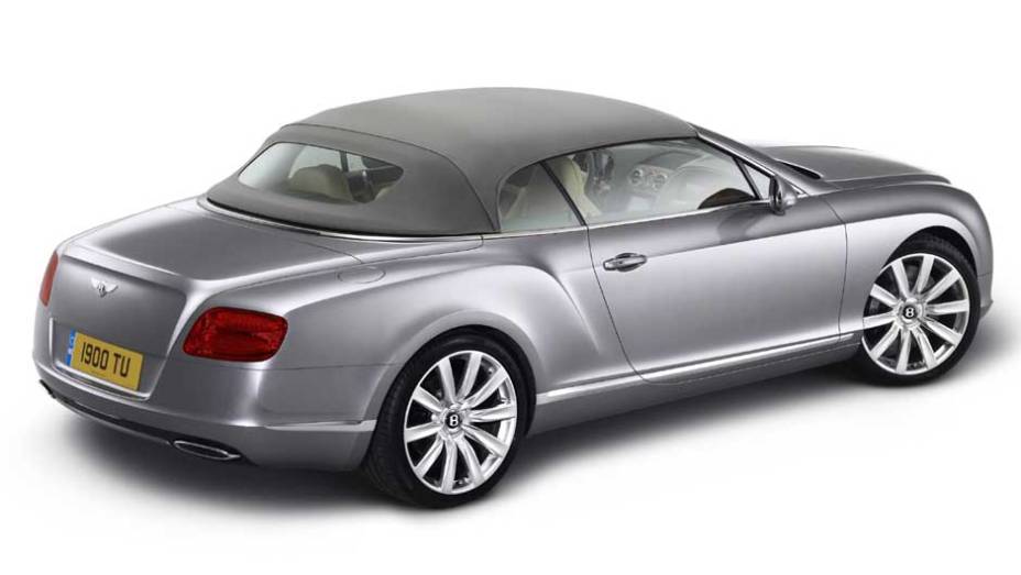 Roadster est&aacute; 70 kg mais leve que seu antecessor | <a href="https://preprod.quatrorodas.abril.com.br/carros/lancamentos/bentley-continental-gtc-637536.shtml" rel="migration">Leia mais</a>