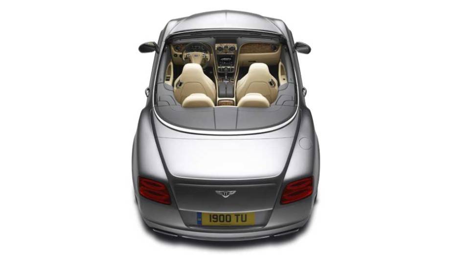 Convers&iacute;vel come&ccedil;a a ser vendido no final do ano | <a href="https://preprod.quatrorodas.abril.com.br/carros/lancamentos/bentley-continental-gtc-637536.shtml" rel="migration">Leia mais</a>