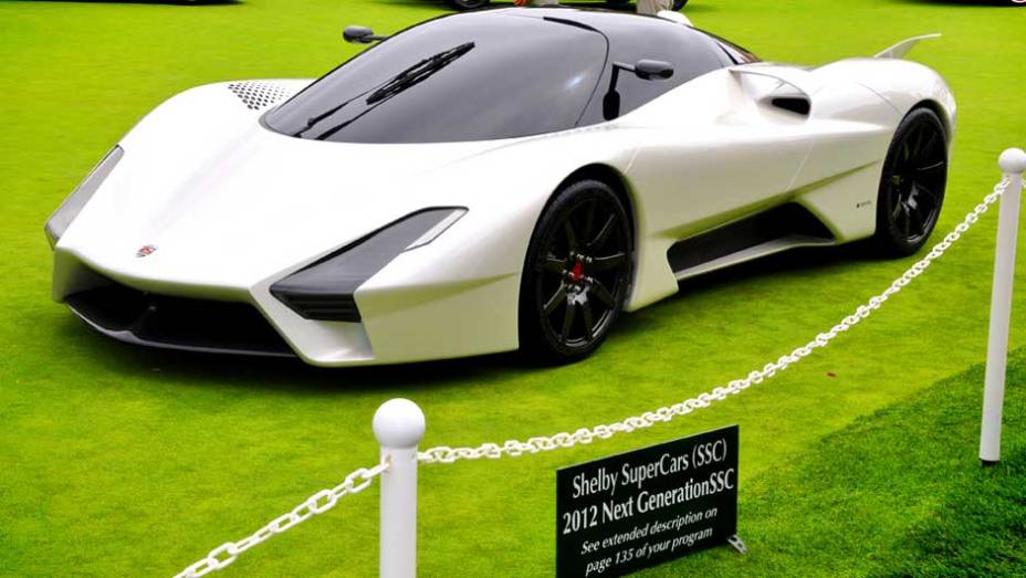 Novo superesportivo foi apresentado durante o Pebble Beach Concours dElegance | <a href="https://preprod.quatrorodas.abril.com.br/noticias/shelby-apresenta-tuatara-eua-299537_p.shtml" rel="migration">Leia mais</a>