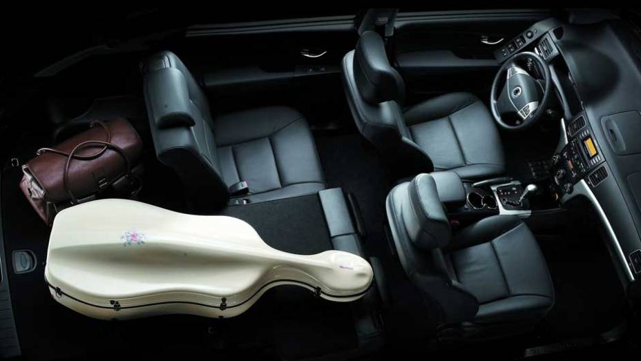 S&atilde;o oferecidas as transmiss&otilde;es manual de cinco marchas e autom&aacute;tica de seis velocidades | <a href="https://preprod.quatrorodas.abril.com.br/carros/lancamentos/ssangyong-korando-637990.shtml" rel="migration">Leia mais</a>