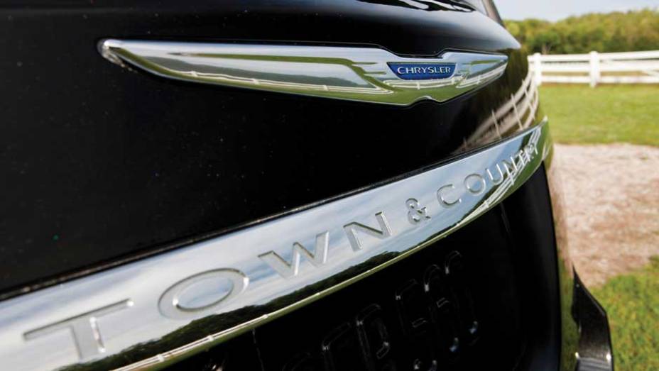 A Town & Country já está à venda no Brasil por 173.900 reais | <a href="https://preprod.quatrorodas.abril.com.br/carros/lancamentos/chrysler-town-country-638453.shtml" rel="migration">Leia mais</a>