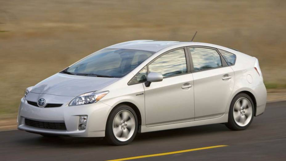 Três vezes eleito o melhor jogador do mundo, Lionel Messi ganhou dois Prius defendendo o Barcelona (ESP), nos anos de 2009 e 2011 Três vezes eleito o melhor jogador do mundo, Lionel Messi ganhou dois Prius defendendo o Barcelona (ESP), nos anos de 2009 e 2011