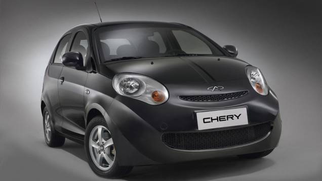 Cheio de traços arredondados, o S-18 tem design polêmico | <a href="https://preprod.quatrorodas.abril.com.br/carros/lancamentos/chery-s-18-661585.shtml" rel="migration">Leia mais</a> Cheio de traços arredondados, o S-18 tem design polêmico | <a href="https://preprod.quatrorodas.abril.com.br/carros/lancamentos/chery-s-18-661585.shtml" rel="migration">Leia mais</a>