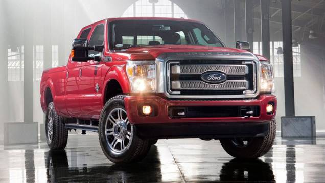 Série especial Super Duty Platinum chega às lojas até o fim de 2012 | <a href="https://preprod.quatrorodas.abril.com.br/noticias/fabricantes-ford-lanca-video-serie-f-super-duty-platinum-317778_p.shtml" rel="migration">Leia mais</a> Série especial Super Duty Platinum chega às lojas até o fim de 2012 | <a href="https://preprod.quatrorodas.abril.com.br/noticias/fabricantes-ford-lanca-video-serie-f-super-duty-platinum-317778_p.shtml" rel="migration">Leia mais</a>