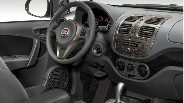 Câmbio Dualogic e apliques no painel são opcionais no Grand Siena | <a href="https://preprod.quatrorodas.abril.com.br/carros/lancamentos/fiat-grand-siena-680146.shtml" rel="migration">Leia mais</a> Câmbio Dualogic e apliques no painel são opcionais no Grand Siena | <a href="https://preprod.quatrorodas.abril.com.br/carros/lancamentos/fiat-grand-siena-680146.shtml" rel="migration">Leia mais</a>