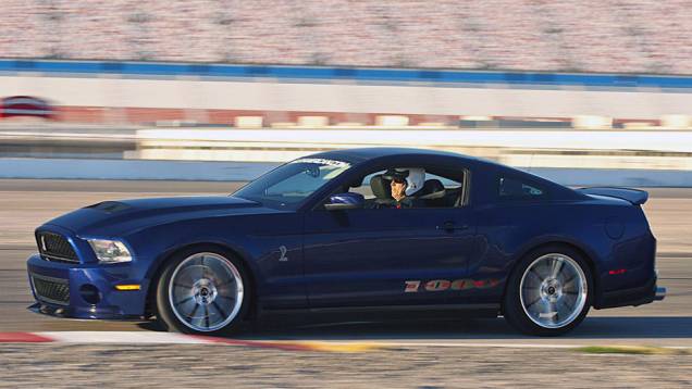Shelby 1000 é baseado no Ford Shelby GT500 | <a href="https://preprod.quatrorodas.abril.com.br/saloes/nova-york/2012/ford-shelby-1000-680842.shtml" rel="migration">Leia mais</a> Shelby 1000 é baseado no Ford Shelby GT500 | <a href="https://preprod.quatrorodas.abril.com.br/saloes/nova-york/2012/ford-shelby-1000-680842.shtml" rel="migration">Leia mais</a>