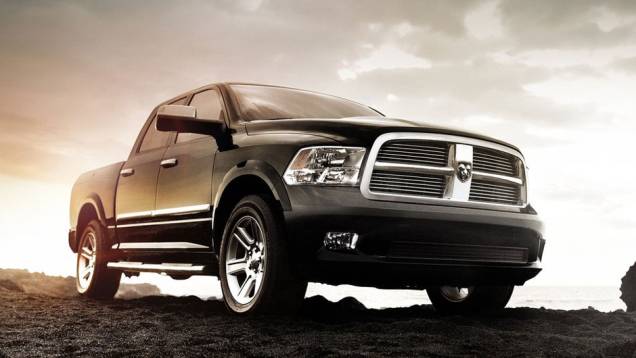 Grandalhona, picape americana volta ao Brasil | <a href="https://preprod.quatrorodas.abril.com.br/salao-do-automovel/2012/carros/2500-laramie-704034.shtml" rel="migration">Leia mais</a> Grandalhona, picape americana volta ao Brasil | <a href="https://preprod.quatrorodas.abril.com.br/salao-do-automovel/2012/carros/2500-laramie-704034.shtml" rel="migration">Leia mais</a>