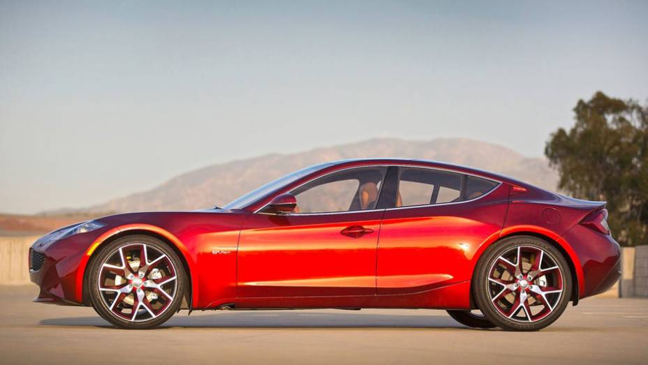 Esportivo conta com motor BMW | <a href="https://preprod.quatrorodas.abril.com.br/saloes/nova-york/2012/fisker-atlantic-681184.shtml" rel="migration">Leia mais</a>
