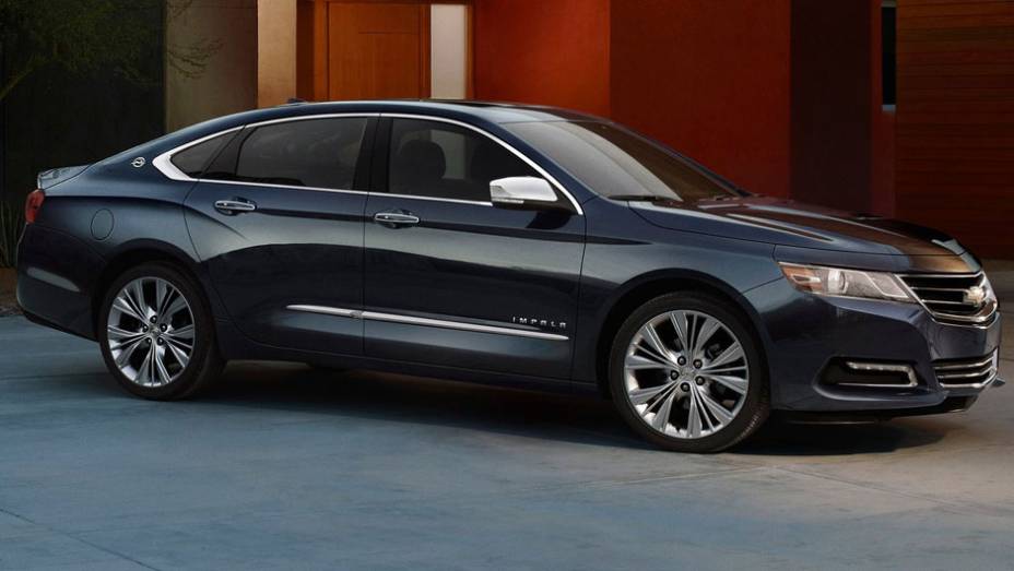 Olhando de frente, chama aten&ccedil;&atilde;o a nova grade frontal | <a href="https://preprod.quatrorodas.abril.com.br/saloes/nova-york/2012/chevrolet-impala-681135.shtml" rel="migration">Leia mais</a>