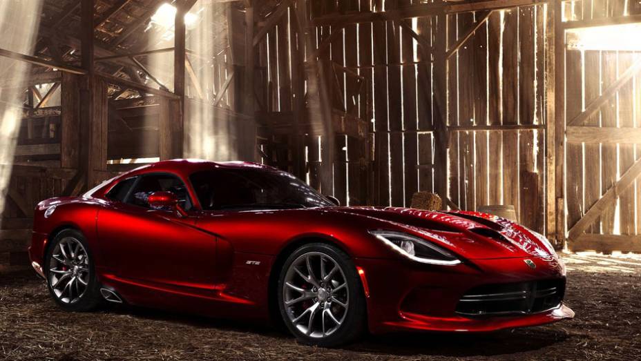 Modelo deixa de se chamar Dodge Viper e vira SRT Viper| <a href="https://preprod.quatrorodas.abril.com.br/saloes/nova-york/2012/srt-viper-681186.shtml" rel="migration">Leia mais</a>