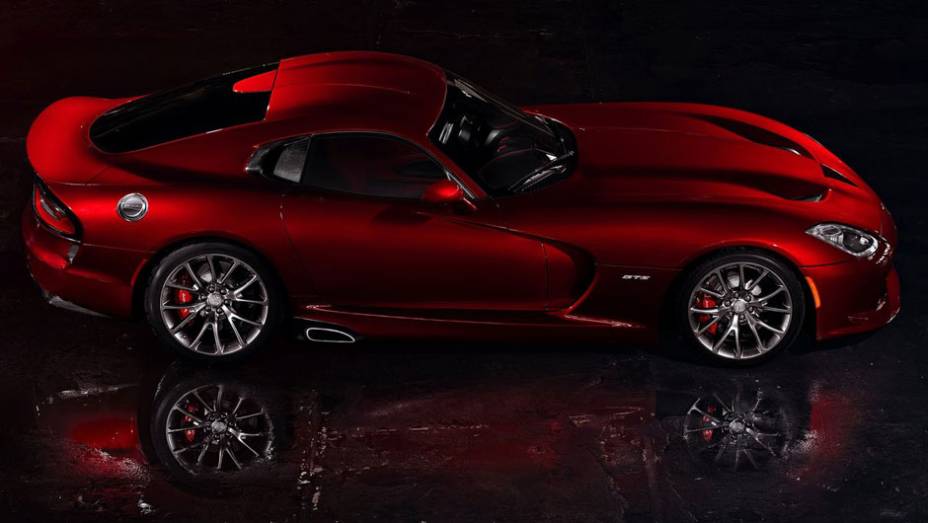 Pot&ecirc;ncia desenvolvida &eacute; de 650 cavalos| <a href="https://preprod.quatrorodas.abril.com.br/saloes/nova-york/2012/srt-viper-681186.shtml" rel="migration">Leia mais</a>