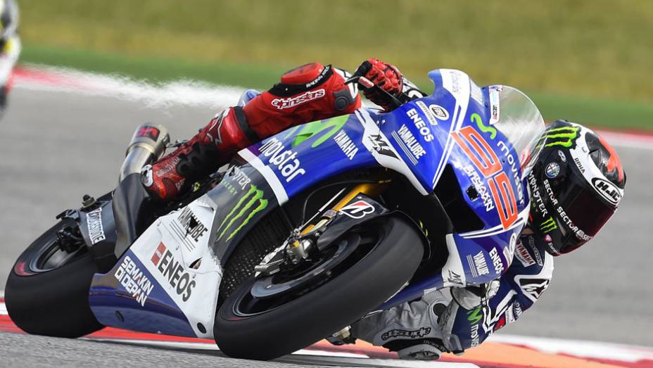 Jorge Lorenzo sai na quinta posição | <a href="https://preprod.quatrorodas.abril.com.br/moto/noticias/marquez-domina-treino-pole-austin-779649.shtml" rel="migration">Leia mais</a>
