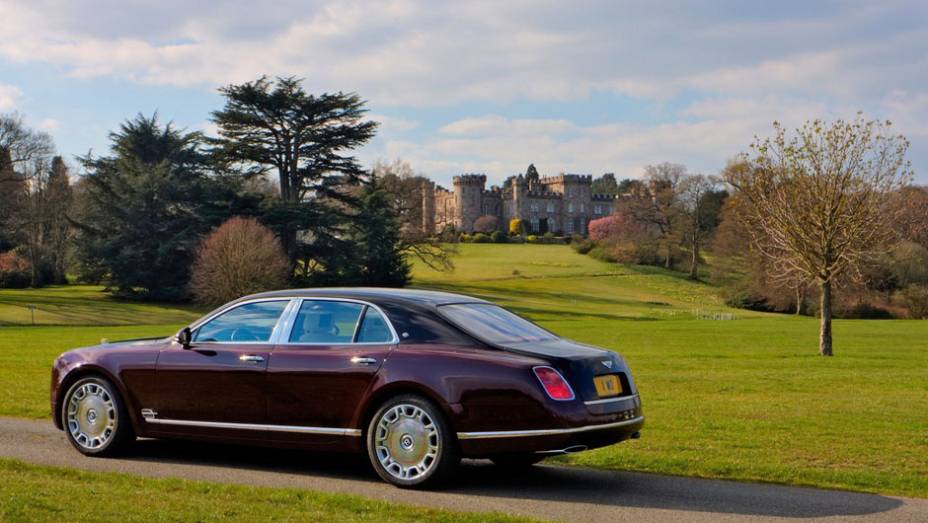 Carro ter&aacute; apenas 60 unidades | <a href="https://preprod.quatrorodas.abril.com.br/saloes/pequim/2012/bentley-mulsanne-diamond-jubilee-682788.shtml" rel="migration">Leia mais</a>