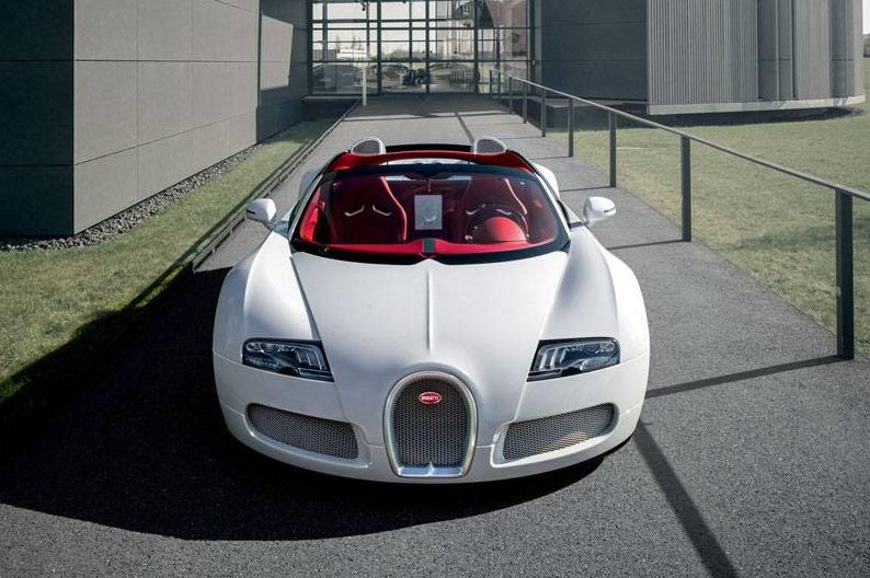 Exclusividade pouca é bobagem: o Veyron Grand Sport Wei Long terá apenas um exemplar produzido | <a href="https://preprod.quatrorodas.abril.com.br/saloes/pequim/2012/bugatti-veyron-wei-long-682847.shtml" rel="migration">Leia mais</a>