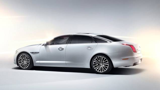 XJ Ultimate foi apresentado no Salão de Pequim | <a href="https://preprod.quatrorodas.abril.com.br/saloes/pequim/2012/jaguar-xj-ultimate-682745.shtml" rel="migration">Leia mais</a> XJ Ultimate foi apresentado no Salão de Pequim | <a href="https://preprod.quatrorodas.abril.com.br/saloes/pequim/2012/jaguar-xj-ultimate-682745.shtml" rel="migration">Leia mais</a>