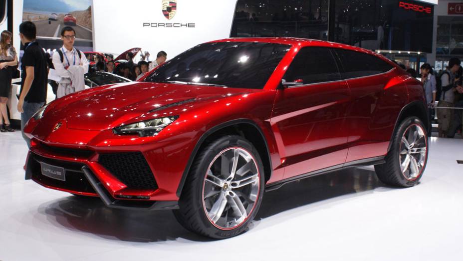 Lamborghini Urus Concept | <a href="https://preprod.quatrorodas.abril.com.br/galerias/saloes/pequim/2012/lamborghini-urus-concept-682718.shtml" rel="migration">Veja mais fotos</a>