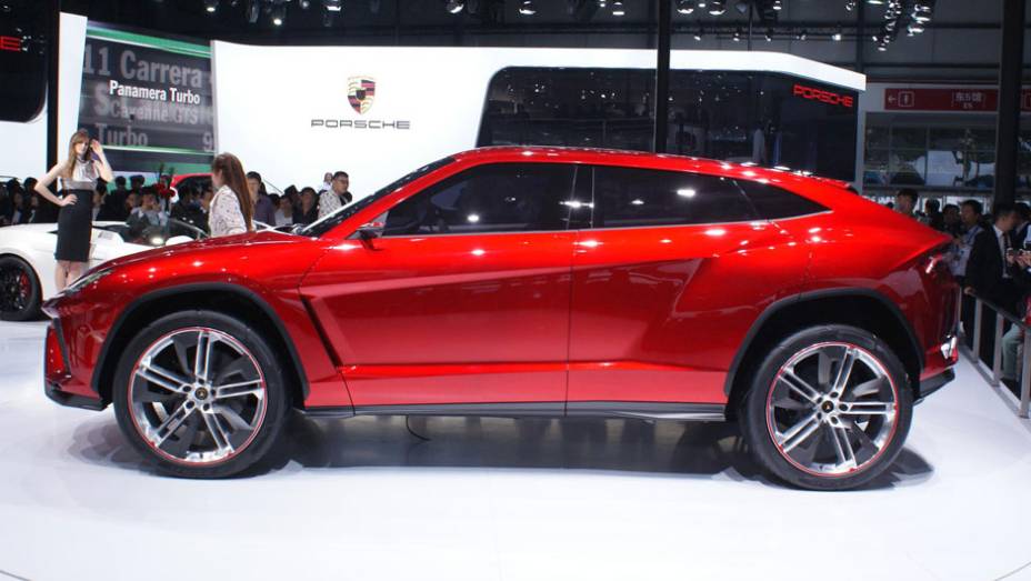 Lamborghini Urus Concept | <a href="https://preprod.quatrorodas.abril.com.br/galerias/saloes/pequim/2012/lamborghini-urus-concept-682718.shtml" rel="migration">Veja mais fotos</a>