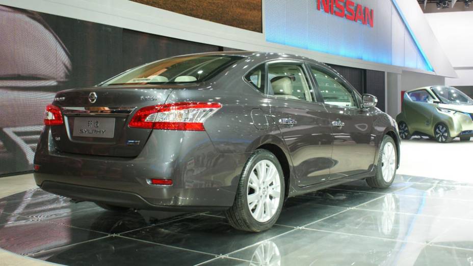 Nissan Sylphy | <a href="https://preprod.quatrorodas.abril.com.br/galerias/saloes/pequim/2012/nissan-sylphy-concept-682757.shtml" rel="migration">Veja mais fotos</a>