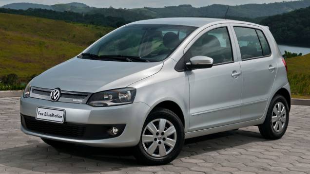 Pneus são verdes e motor 1.6 foi recalibrado | <a href="https://preprod.quatrorodas.abril.com.br/carros/lancamentos/vw-fox-bluemotion-683155.shtml" rel="migration">Leia mais</a> Pneus são verdes e motor 1.6 foi recalibrado | <a href="https://preprod.quatrorodas.abril.com.br/carros/lancamentos/vw-fox-bluemotion-683155.shtml" rel="migration">Leia mais</a>