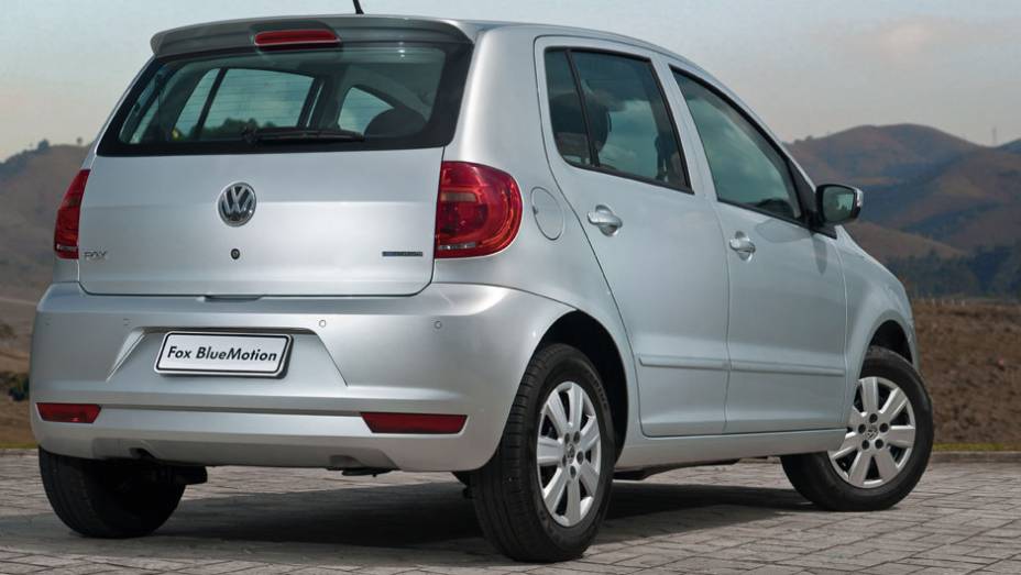 VW diz que versão é 12,7% mais econômica | <a href="https://preprod.quatrorodas.abril.com.br/carros/lancamentos/vw-fox-bluemotion-683155.shtml" rel="migration">Leia mais</a>