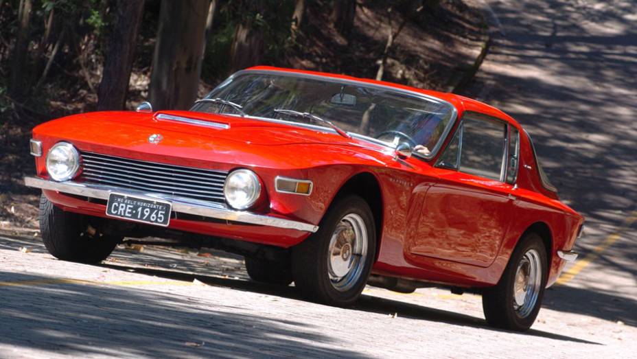 Nem todos conhecem o Brasinca 4200 GT, um esportivo de linhas arrojadas e que (dizem) inspirou o Jensen Interceptor; acabou sendo derrotado em nossa vota&ccedil;&atilde;o virtual pelo SP2 | <a href="https://preprod.quatrorodas.abril.com.br/classicos/brasileiros/conteudo_139340.s" rel="migration"></a>