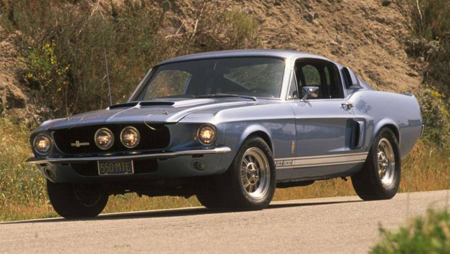 Ford Mustang GT500 1967 foi uma versão mais potente do muscle-car | <a href="https://preprod.quatrorodas.abril.com.br/noticias/carrol-shelby-morre-aos-89-anos-321336_p.shtml" target="_blank" rel="migration">Carroll Shelby morre aos 89 anos</a> | <a href="https://quatrorodas.abril.com.b" rel="migration"></a>