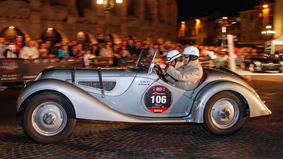 As BMW foram representadas por jóias como esta 328, fabricada em 1939