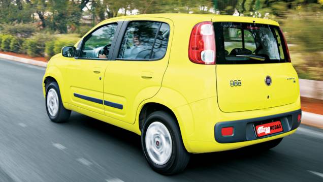 1º lugar: Fiat Uno | Depreciação em um ano: -6,7% | Versão do carro que menos se depreciou: Way 1.0 8v 4p 1º lugar: Fiat Uno | Depreciação em um ano: -6,7% | Versão do carro que menos se depreciou: Way 1.0 8v 4p