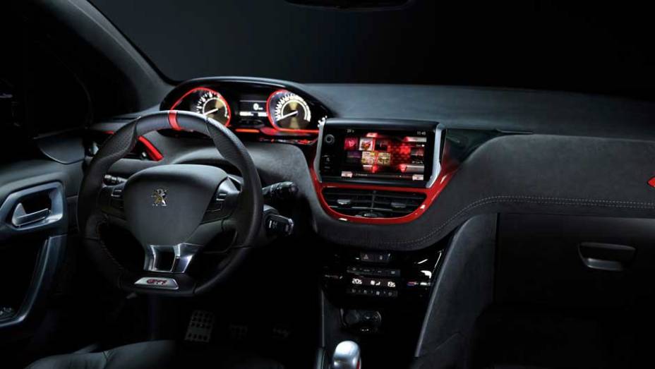 Peugeot confirmou a versão de produção do 208 GTI para o Salão de Paris deste ano. Versão conceitual foi mostrada em Genebra. <a href="https://preprod.quatrorodas.abril.com.br/noticias/fabricantes-peugeot-208-gti-sera-mostrado-paris-325335_p.shtml" rel="migration">Leia mais</a>