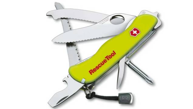 Canivete Victorinox Rescue Tool: projetado para ajudar socorristas em situações de emergência, tem serra para cortar para-brisas e até uma ferramenta para romper cintos de segurança. Preço médio: R$ 450,00 Canivete Victorinox Rescue Tool: projetado para ajudar socorristas em situações de emergência, tem serra para cortar para-brisas e até uma ferramenta para romper cintos de segurança. Preço médio: R$ 450,00