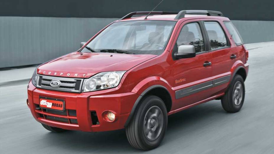 A &uacute;ltima mudan&ccedil;a santes da desejada nova gera&ccedil;&atilde;o aconteceu no come&ccedil;o de 2010, quando a Ford trouxe uma nova grade frontal e um cap&ocirc; redesenhado com direito ao nome EcoSport, inspirado nos modelos da Land Rover