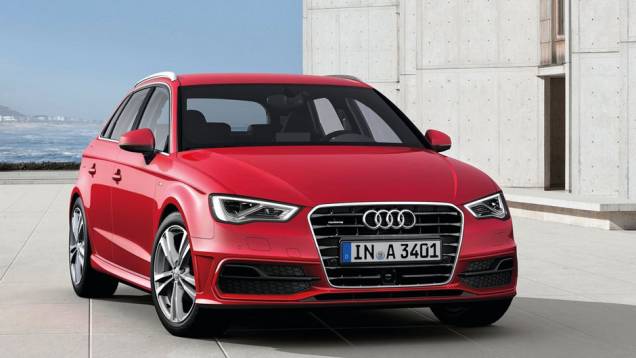 A novidade começará a ser vendida na Europa em fevereiro de 2013. | <a href="https://preprod.quatrorodas.abril.com.br/salao-do-automovel/2012/carros/a3-sportback-704308.shtml" rel="migration">Leia mais</a> A novidade começará a ser vendida na Europa em fevereiro de 2013. | <a href="https://preprod.quatrorodas.abril.com.br/salao-do-automovel/2012/carros/a3-sportback-704308.shtml" rel="migration">Leia mais</a>