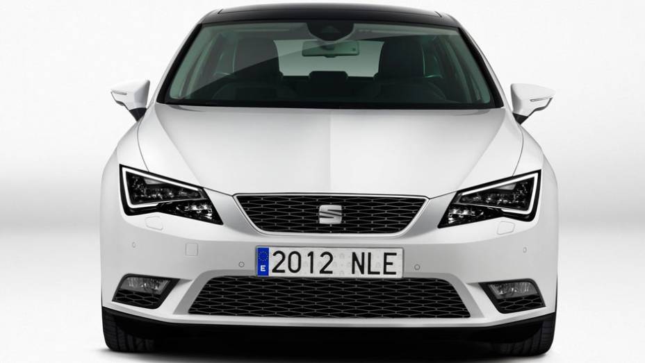 A Seat ainda afirma que o novo Leon tornou-se 90 kg mais leve se comparado à geração anterior. | <a href="%20https://preprod.quatrorodas.abril.com.br/saloes/paris/2012/seat-leon-702693.shtml" rel="migration">Leia mais</a>