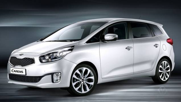 A Kia reformulou o Carens, que chega de cara nova ao Salão de Paris | <a href="https://preprod.quatrorodas.abril.com.br/saloes/paris/2012/kia-carens-703371.shtml" rel="migration">Leia mais</a> A Kia reformulou o Carens, que chega de cara nova ao Salão de Paris | <a href="https://preprod.quatrorodas.abril.com.br/saloes/paris/2012/kia-carens-703371.shtml" rel="migration">Leia mais</a>