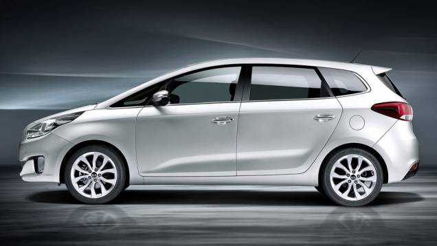 O modelo ganhará um visual bastante esportivo, como revelam as primeiras imagens divulgadas pela própria Kia | <a href="%20https://preprod.quatrorodas.abril.com.br/saloes/paris/2012/kia-carens-703371.shtml" rel="migration">Leia mais</a> O modelo ganhará um visual bastante esportivo, como revelam as primeiras imagens divulgadas pela própria Kia | <a href="%20https://preprod.quatrorodas.abril.com.br/saloes/paris/2012/kia-carens-703371.shtml" rel="migration">Leia mais</a>